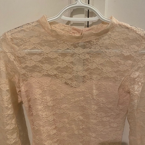 Lace top - Picture 4 of 4